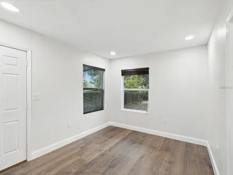 1008 E Norfolk Street Tampa FL 33604