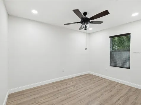 1008 E Norfolk Street Tampa FL 33604