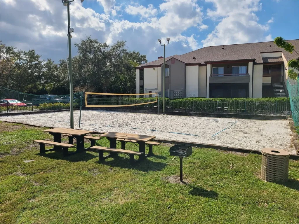 10265 Gandy Boulevard N St Petersburg FL 33702
