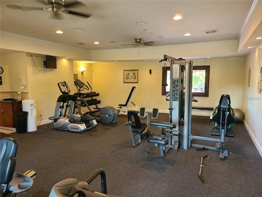 10265 Gandy Boulevard N St Petersburg FL 33702