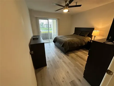 10265 Gandy Boulevard N St Petersburg FL 33702