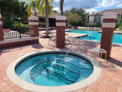 10265 Gandy Boulevard N St Petersburg FL 33702