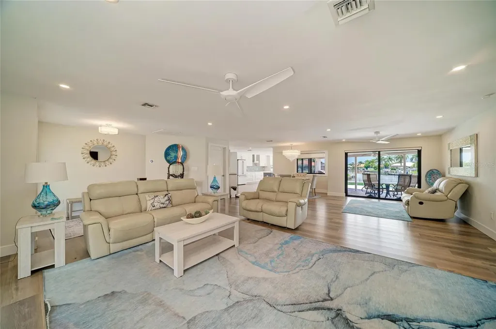 602 Via Tunis Punta Gorda FL 33950