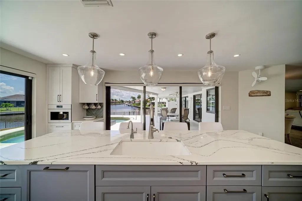 602 Via Tunis Punta Gorda FL 33950