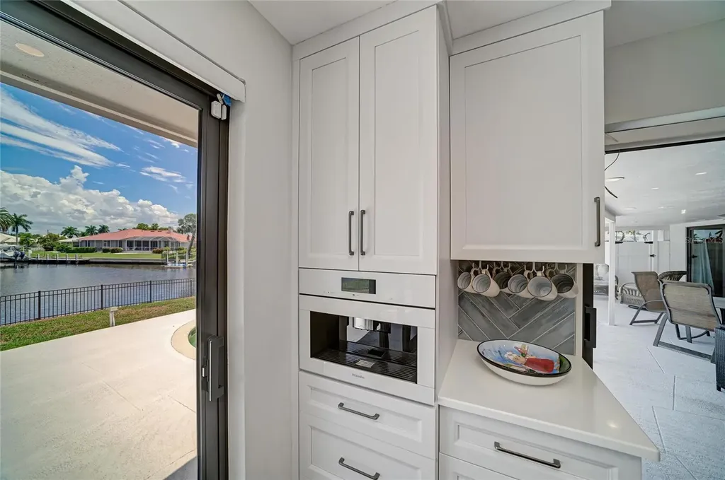 602 Via Tunis Punta Gorda FL 33950