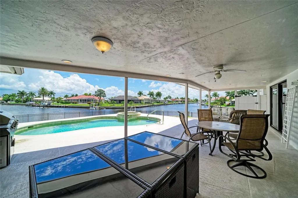 602 Via Tunis Punta Gorda FL 33950