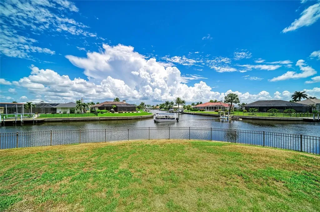 602 Via Tunis Punta Gorda FL 33950