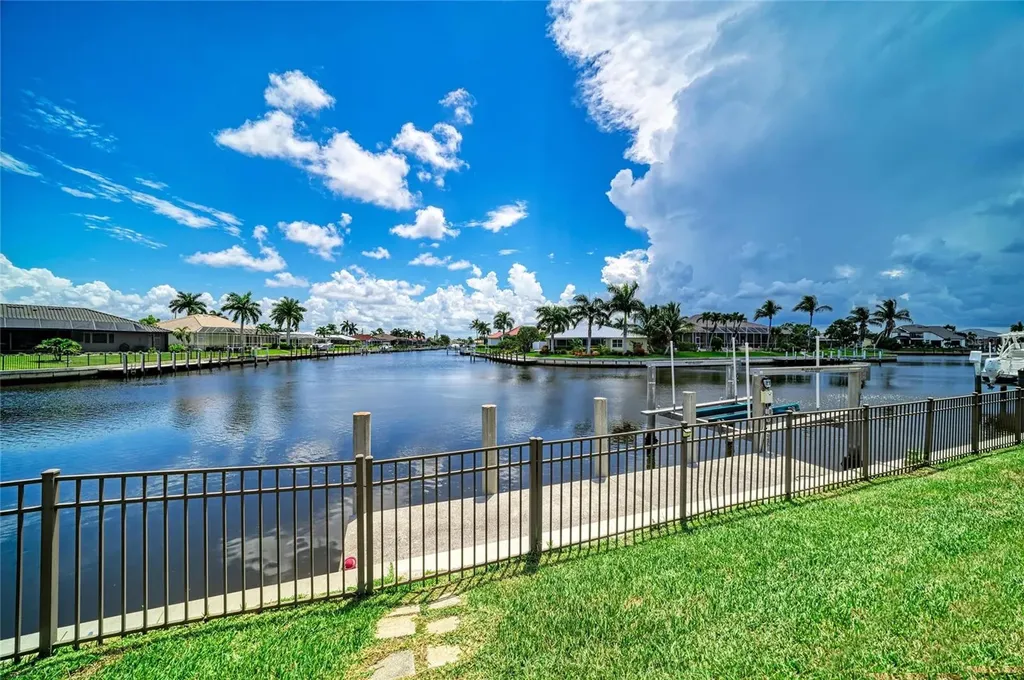 602 Via Tunis Punta Gorda FL 33950