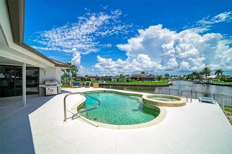 602 Via Tunis Punta Gorda FL 33950