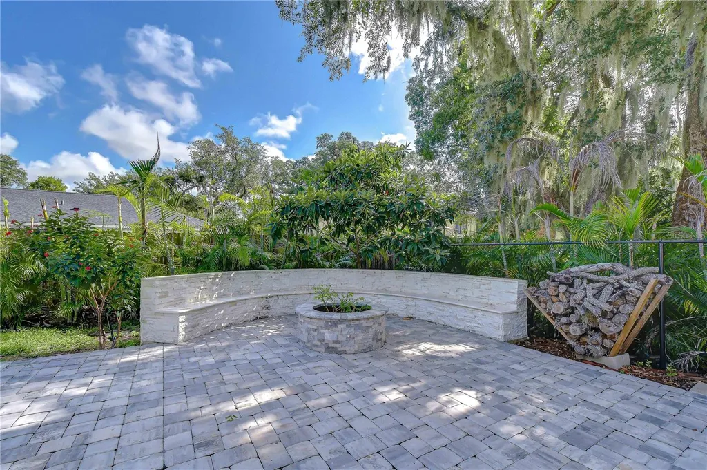 106 Bayfield Drive Brandon FL 33511