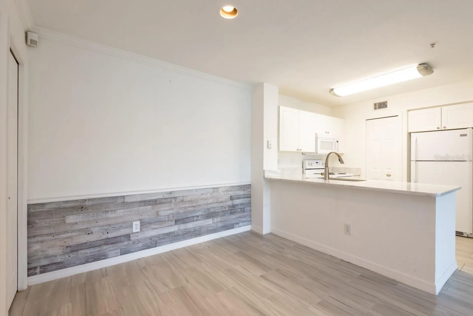 4209 Woodstorks Walk Way Lutz FL 33558