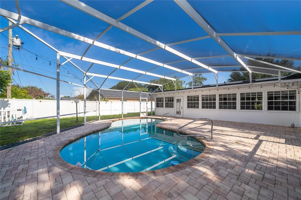 2462 Carolton Road Maitland FL 32751