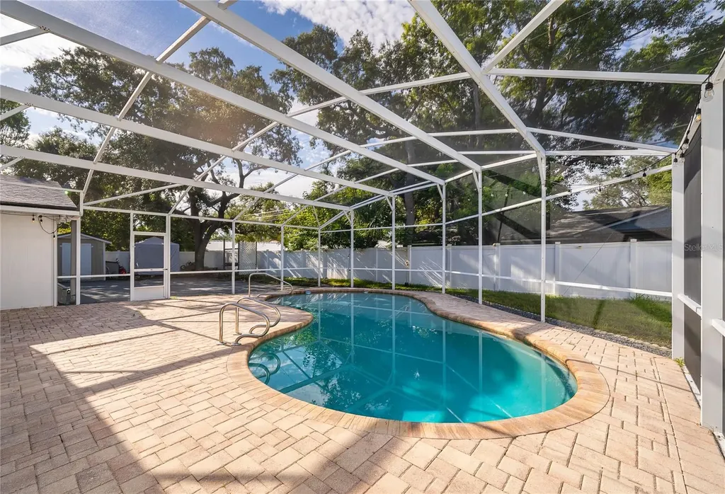 2462 Carolton Road Maitland FL 32751