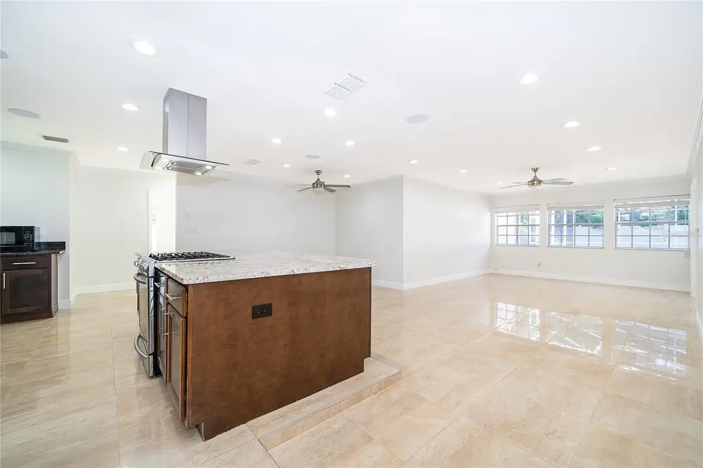 2462 Carolton Road Maitland FL 32751