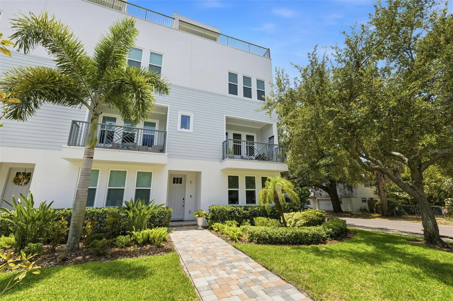 2442 W Mississippi Avenue Tampa FL 33629