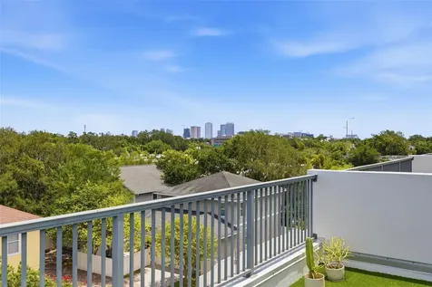 2442 W Mississippi Avenue Tampa FL 33629