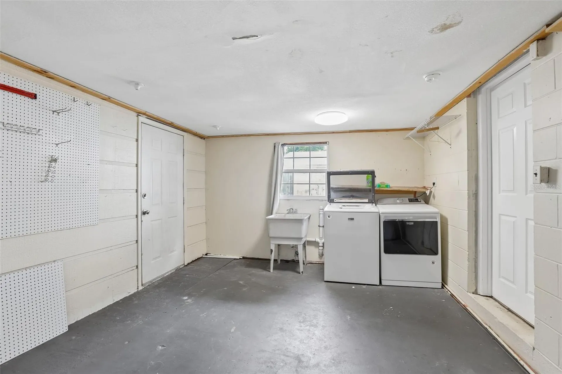 8090 68th Street N Pinellas Park FL 33781