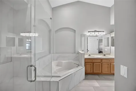 8376 Lake Amhurst Trail Orlando FL 32829
