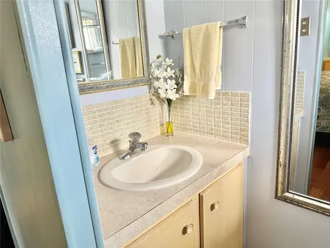 1706 Wisconsin Avenue Bradenton FL 34207