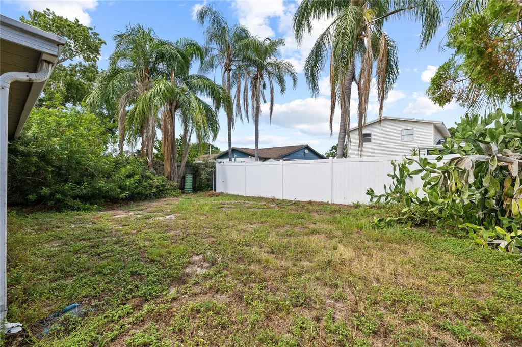 4709 Travertine Drive Tampa FL 33615
