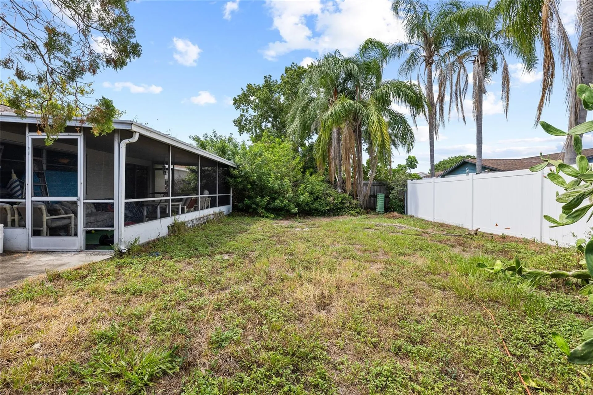 4709 Travertine Drive Tampa FL 33615