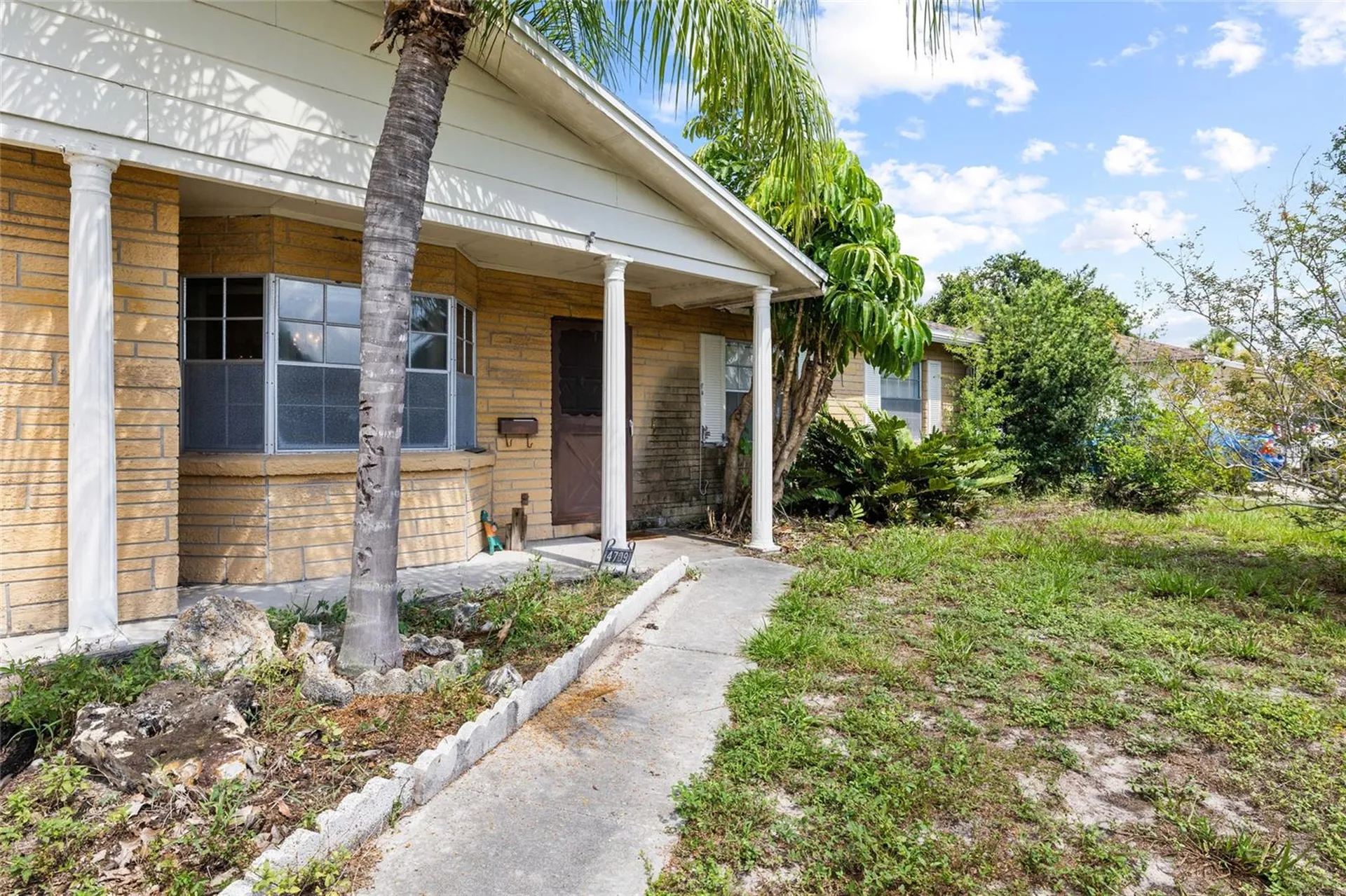 4709 Travertine Drive Tampa FL 33615