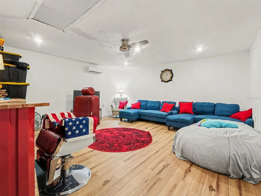 550 Buckingham Circle Davenport FL 33897