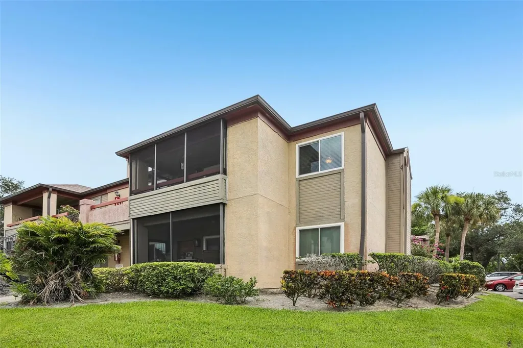 10263 Gandy Boulevard N St Petersburg FL 33702