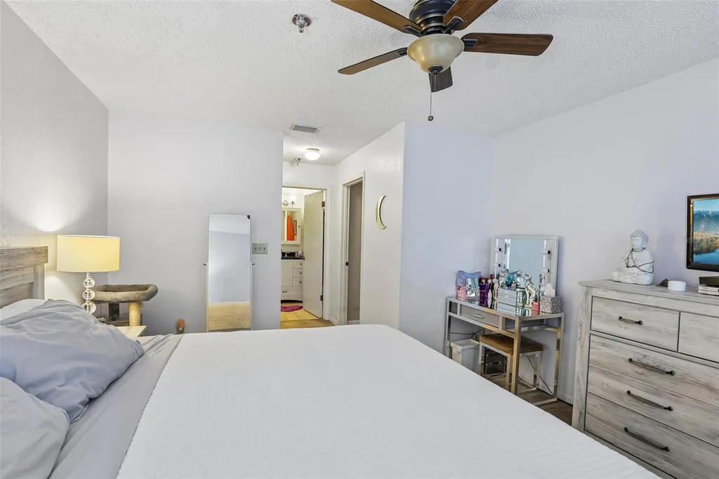 10263 Gandy Boulevard N St Petersburg FL 33702