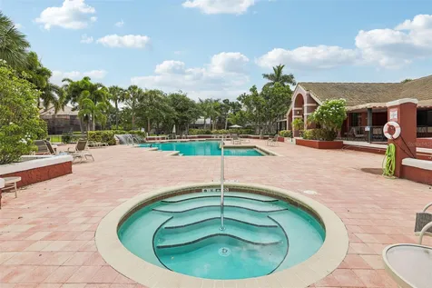10263 Gandy Boulevard N St Petersburg FL 33702