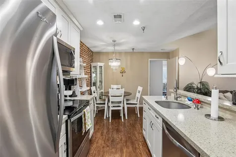 10263 Gandy Boulevard N St Petersburg FL 33702
