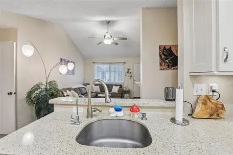 10263 Gandy Boulevard N St Petersburg FL 33702
