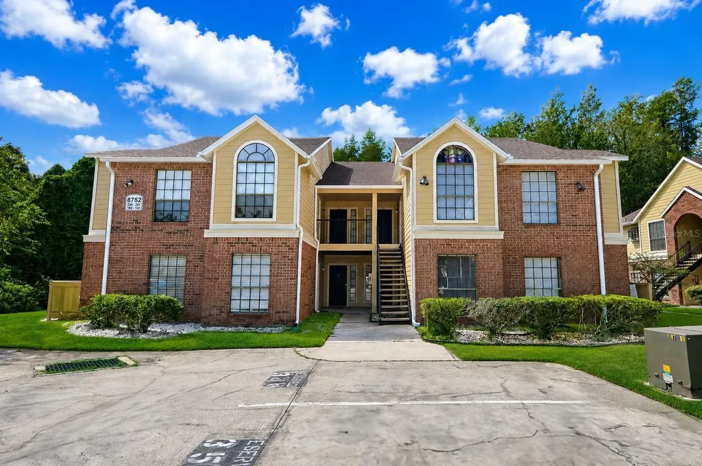 8752 Mallard Reserve Drive Tampa FL 33614