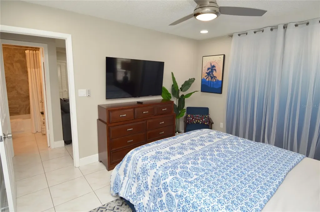 8752 Mallard Reserve Drive Tampa FL 33614