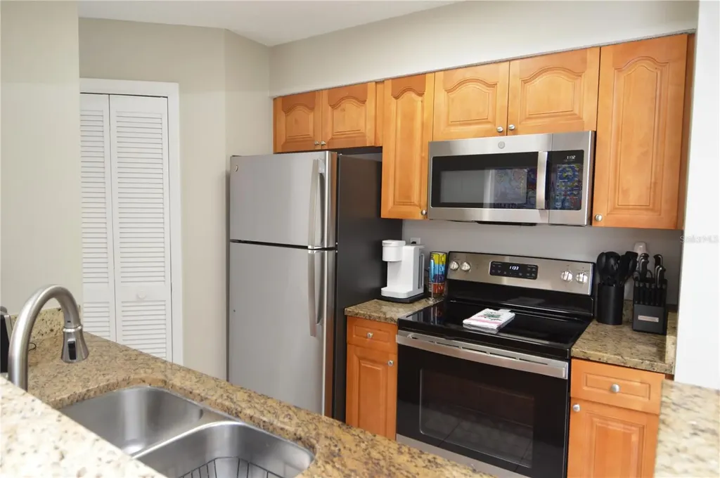 8752 Mallard Reserve Drive Tampa FL 33614