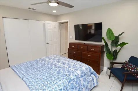 8752 Mallard Reserve Drive Tampa FL 33614