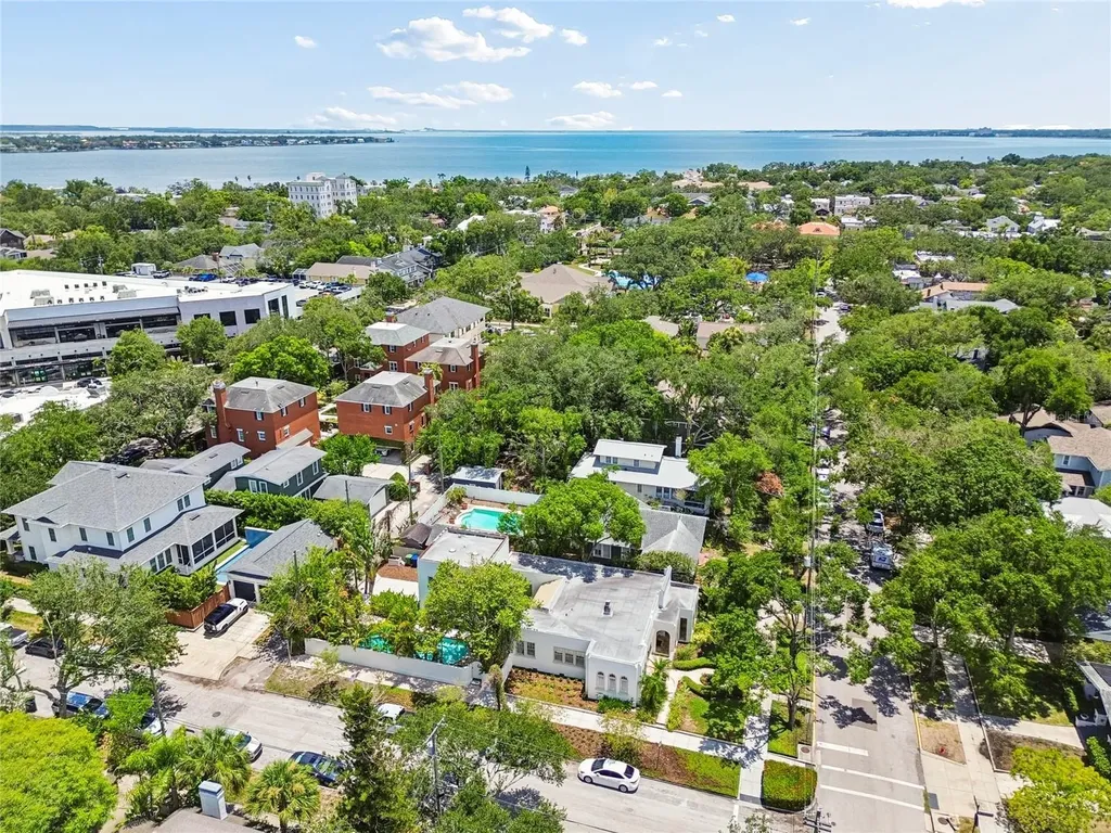 800 S Packwood Avenue Tampa FL 33606