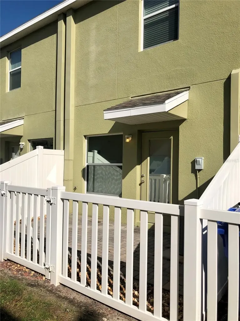 8541 Brushleaf Way Tampa FL 33647