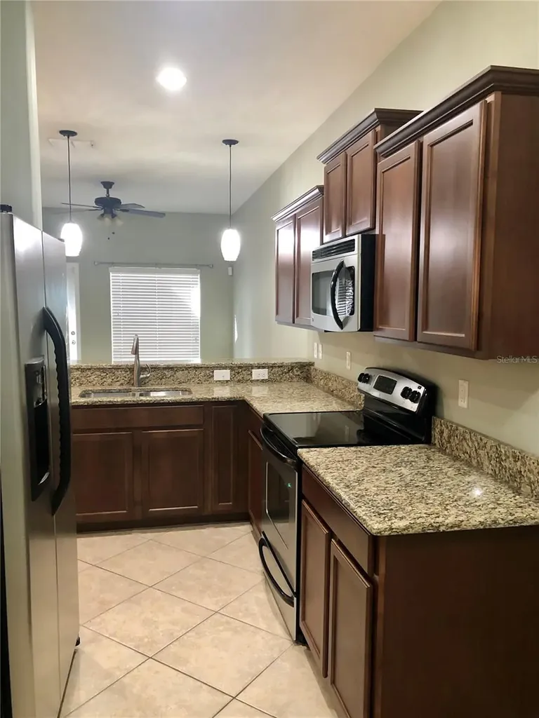 8541 Brushleaf Way Tampa FL 33647