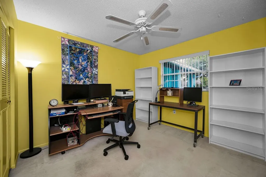 1614 Dale Circle N Dunedin FL 34698