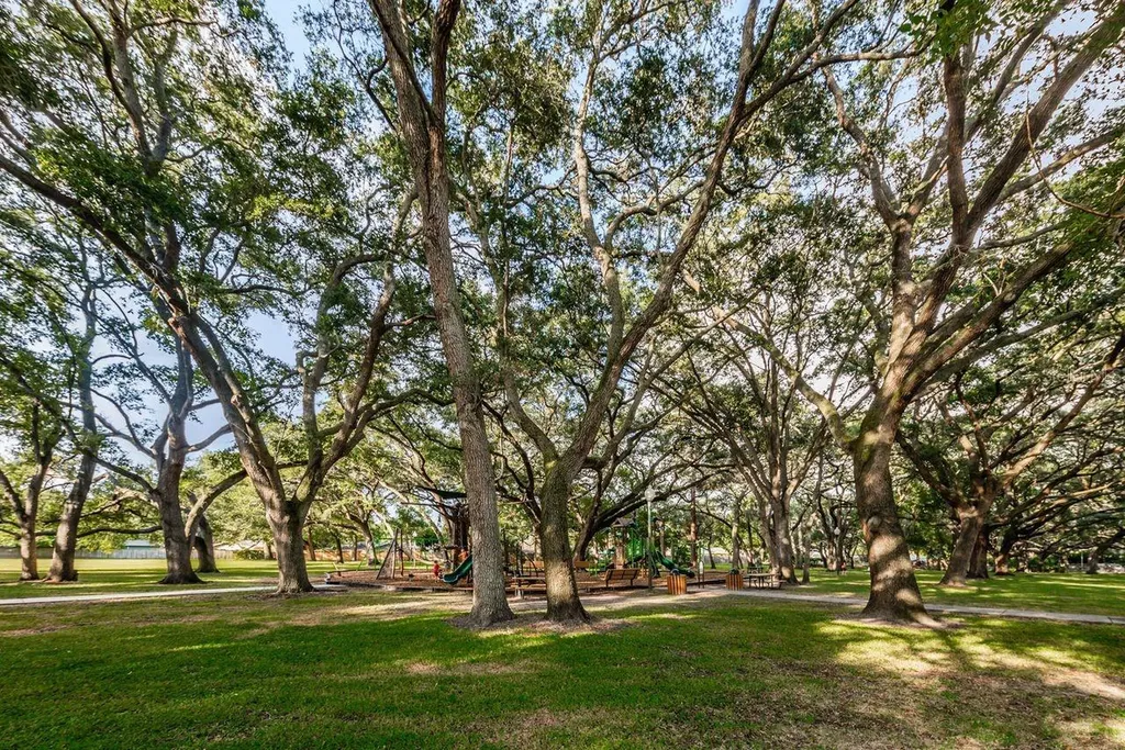 1614 Dale Circle N Dunedin FL 34698