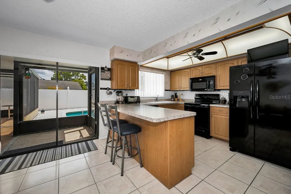 1614 Dale Circle N Dunedin FL 34698