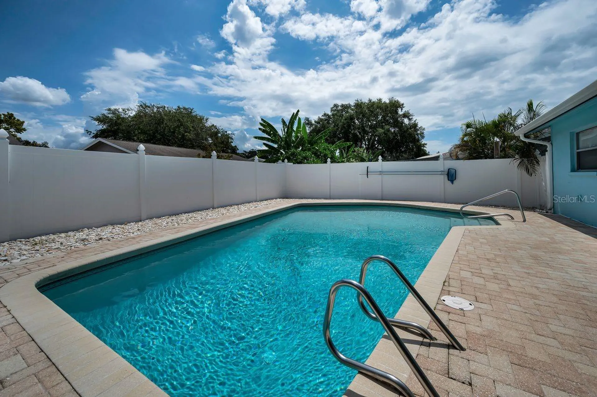 1614 Dale Circle N Dunedin FL 34698