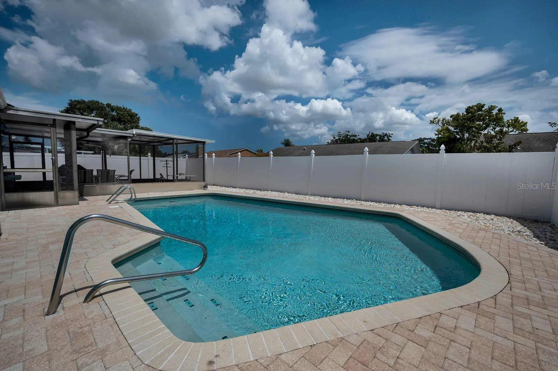 1614 Dale Circle N Dunedin FL 34698