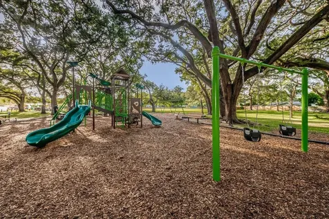 1614 Dale Circle N Dunedin FL 34698