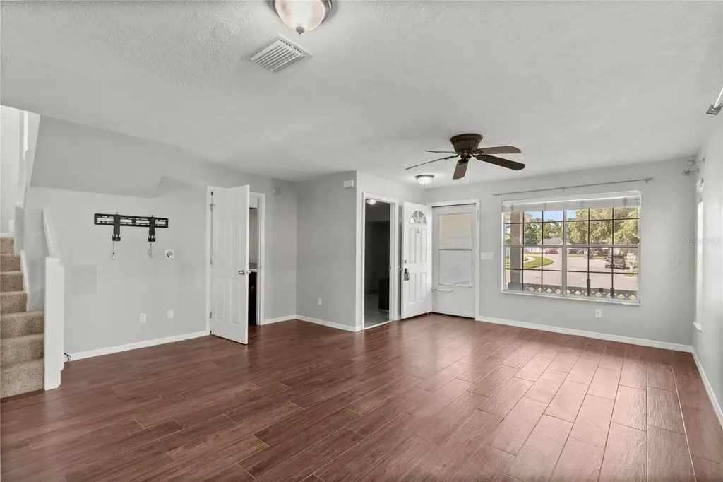 9425 Chandon Drive Orlando FL 32825