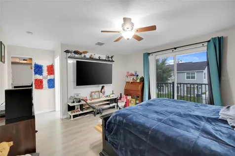 4384 Paradise Cove Court Kissimmee FL 34746