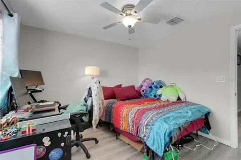 4384 Paradise Cove Court Kissimmee FL 34746