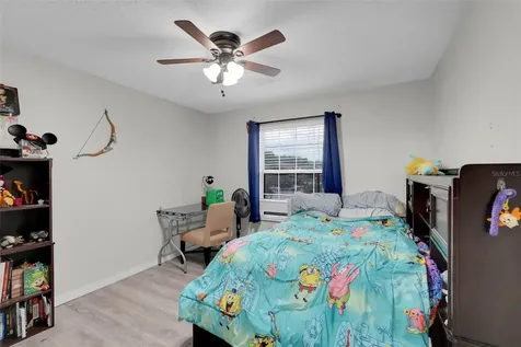 4384 Paradise Cove Court Kissimmee FL 34746