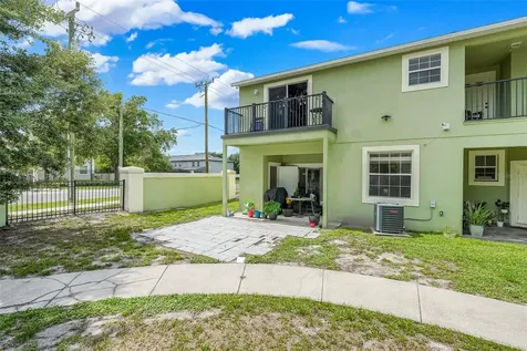 4384 Paradise Cove Court Kissimmee FL 34746